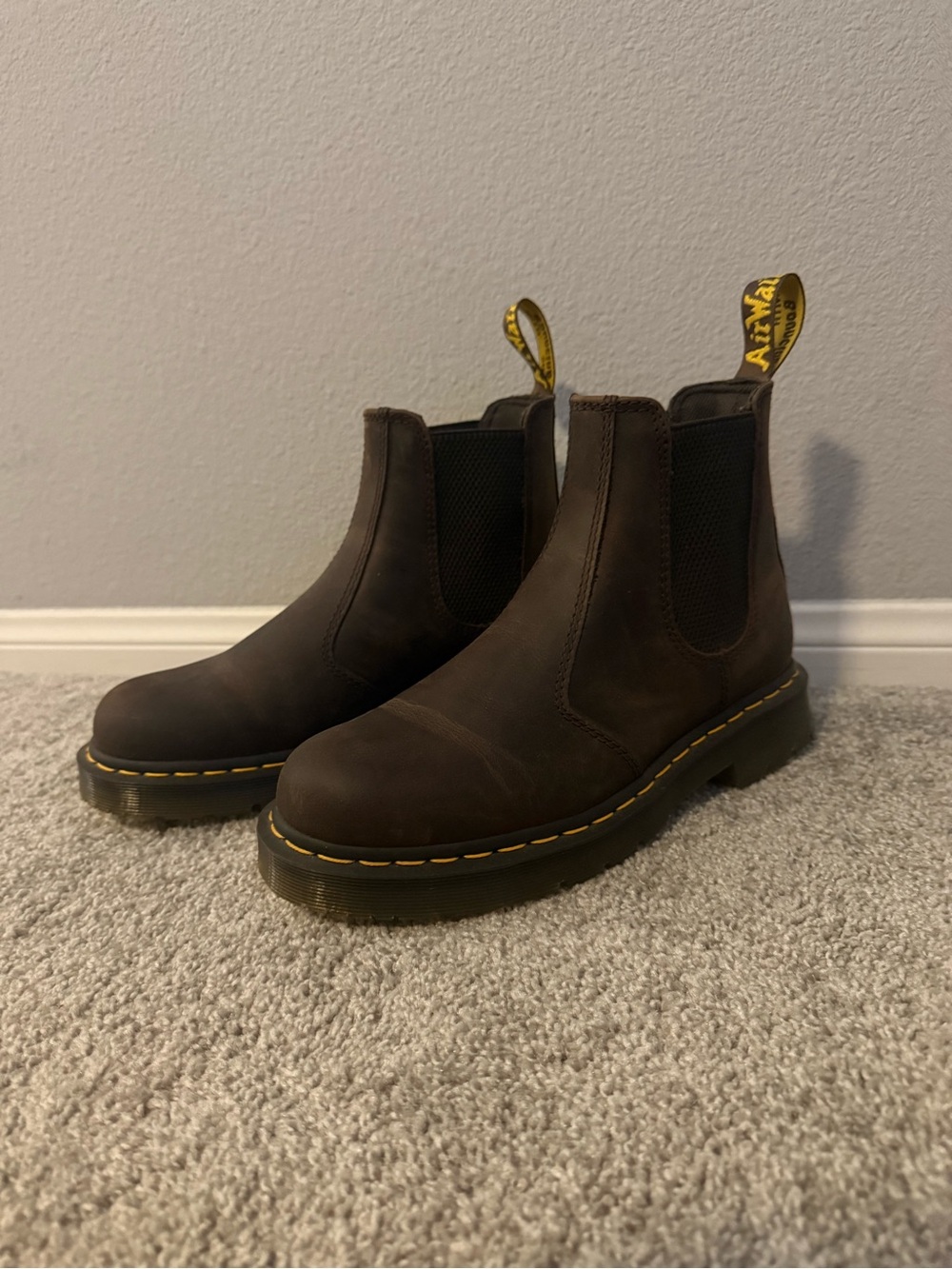 Dr. Martens Women’s/Men's Chelsea Boots - Brown